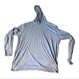 Men’s grey hooded shirt size XXL.